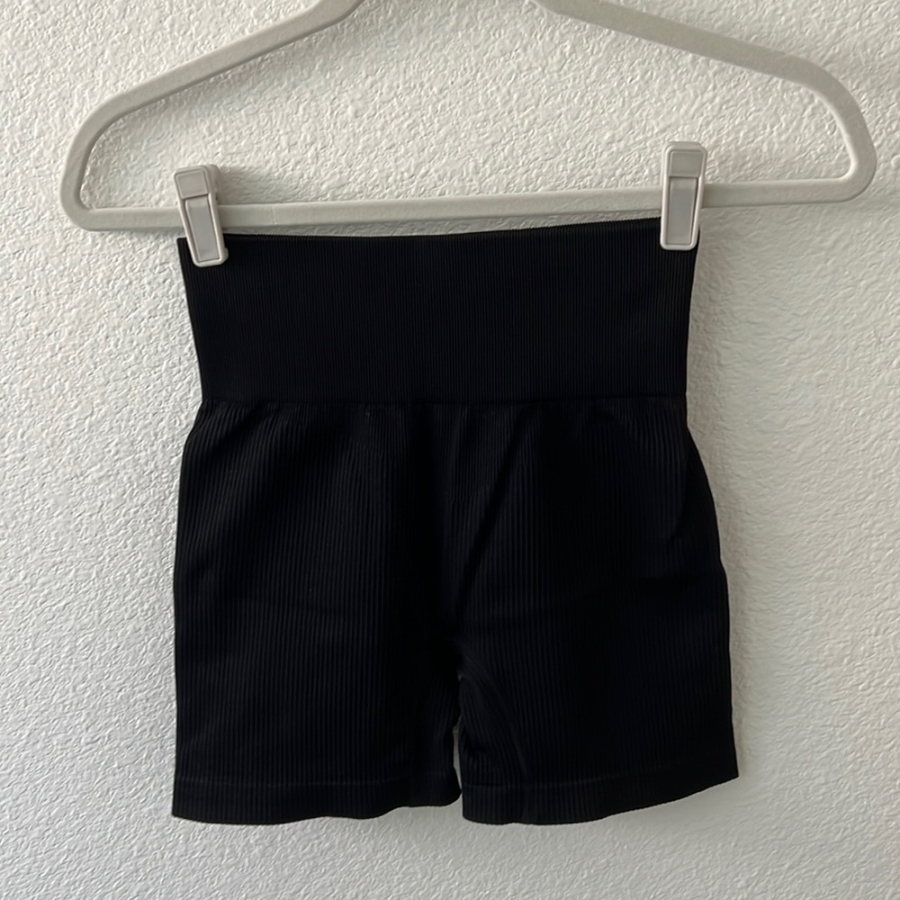 black ribbed workout shorts